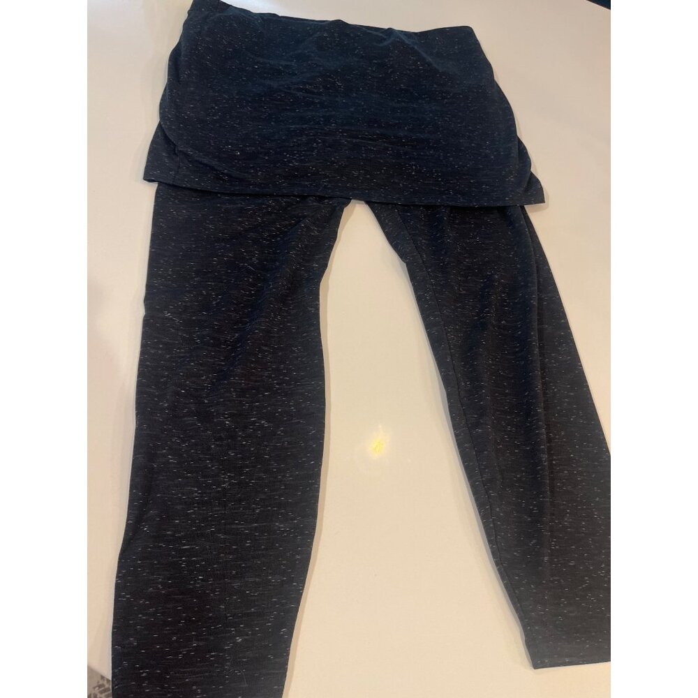 Cabi Black Heathered Skirted Leggings Size L Stretch Knit Style 3210 Women’s Cas